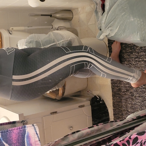 Leggings - Picture 2 of 4